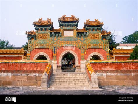  Putuos Zongcheng: Der Zen-Tempel im Herzen der chinesischen Berglandschaft!