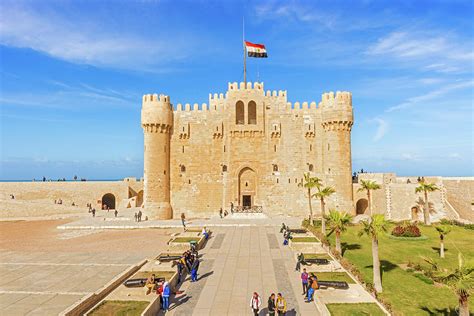 Der Qaitbay-Festung: Eine Zeitreise durch Ägyptens Geschichte und Architektur!