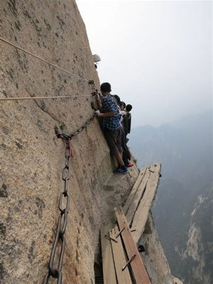 Die Fabelhafte Welt des Longwan Shan! Ein Berg voller Mystik und Abenteuer!