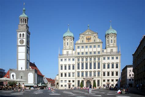 Das Alte Rathaus Augsburg - Ein historisches Juwel mit faszinierenden Details!