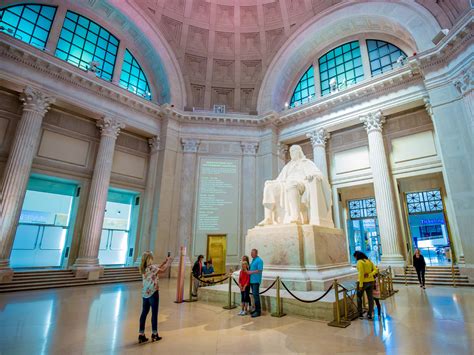 Das Franklin Institute: Ein spielerisches Paradies der Wissenschaft und Entdeckungen!