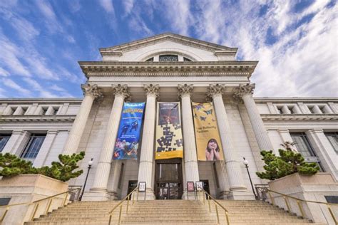 Das National Museum of American History: Eine Zeitreise durch die amerikanische Kultur und Innovation!