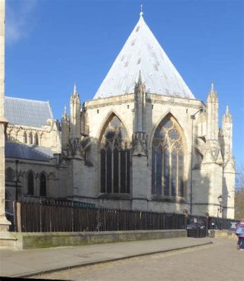  Der York Minster: Eine Kathedrale voller Geschichte und spiritueller Pracht!